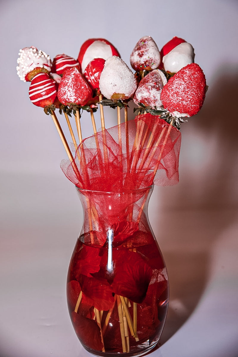 20 Chocolate Covered Strawberries Bouquet Vase